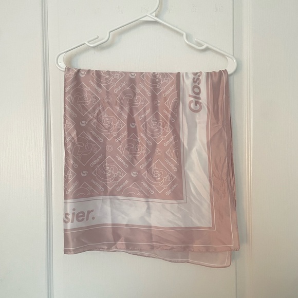 Glossier Pink Scarf - Limited Edition 2020 - Picture 1 of 4